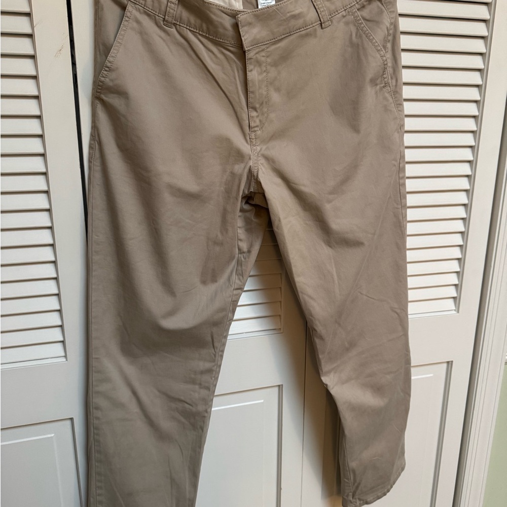 Sonoma Women’s Size 12 Khaki Capri Chinos Mid Rise NWT - Picture 2 of 8